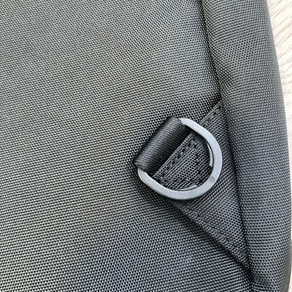 NWT Tommy Hilfiger men/women’s backpack - Picture 6 of 14